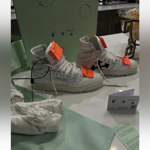 DEADSTOCK Off White Brand New 3.0 Off Court Women’s - FITS SIZE 6-7 US SIZE - Picture 8 of 8